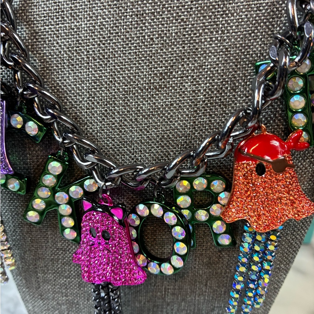 NWT Betsey Johnson Halloween Trick Or Treat Statement Necklace - Retail $248 - Picture 3 of 7